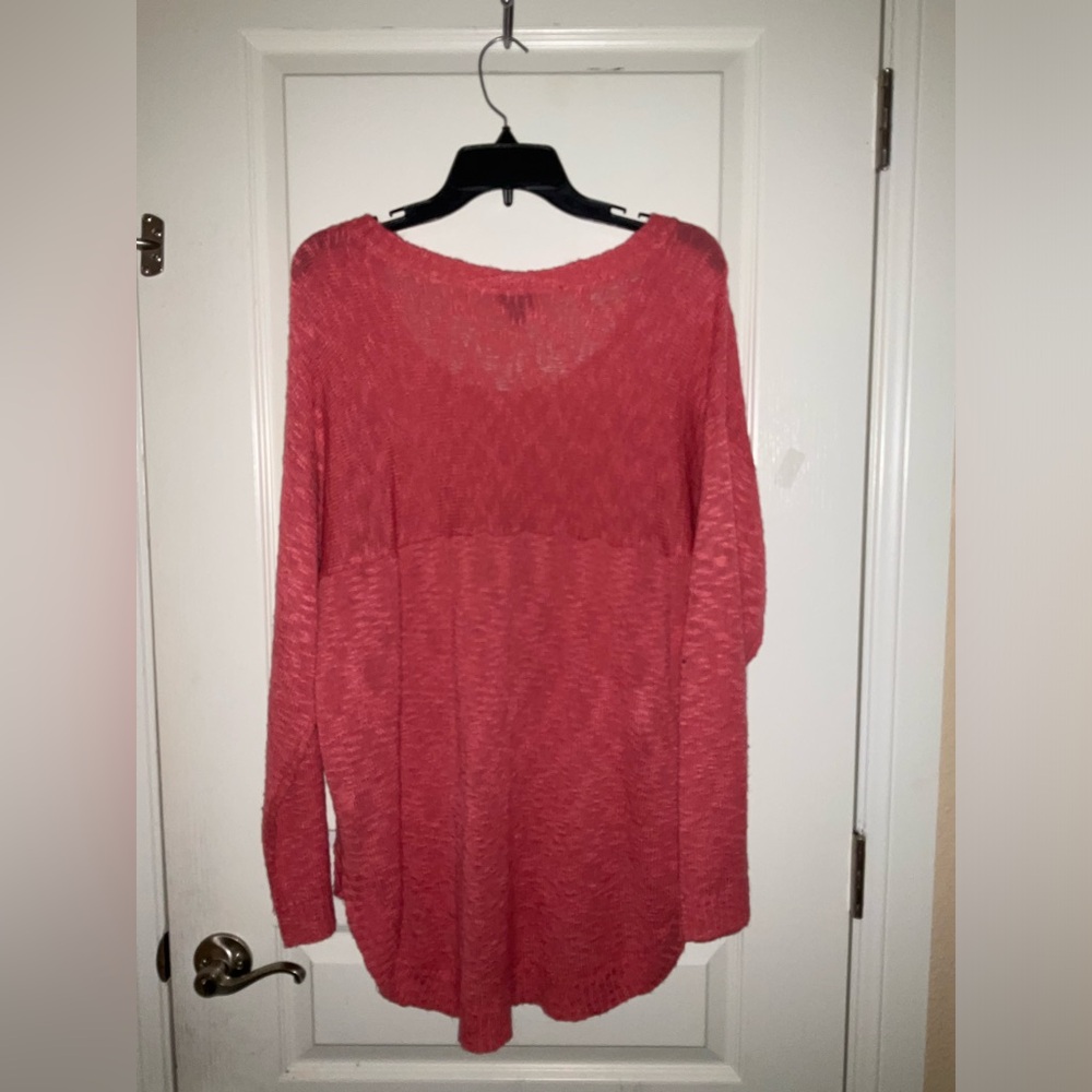 Sweater - Picture 4 of 4